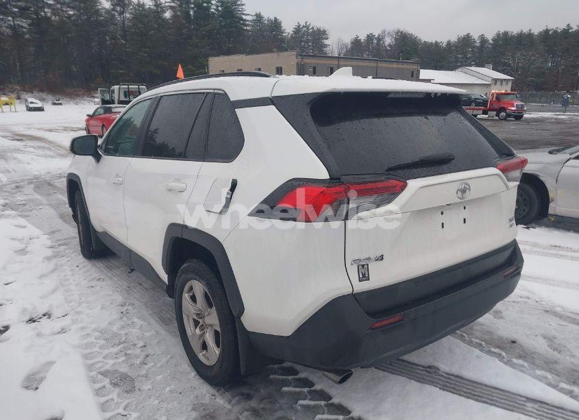 Photo 14 of 2021 Toyota Rav4 XLE (VIN 2T3P1RFVXMC230229)