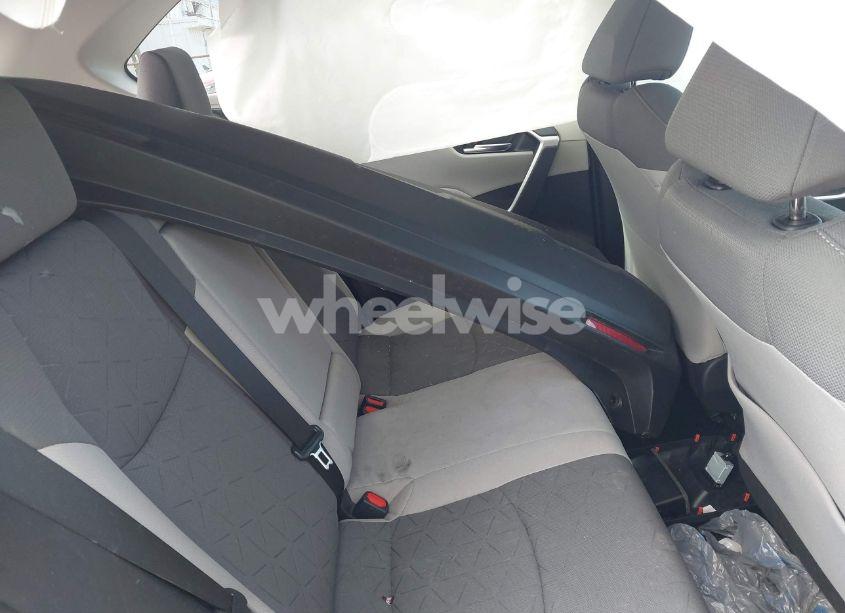 Photo 8 of 2021 Toyota Rav4 XLE (VIN 2T3P1RFVXMW216135)