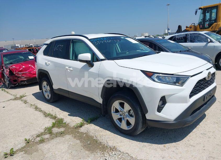 2021 Toyota Rav4 XLE (VIN 2T3P1RFVXMW238006) main photo