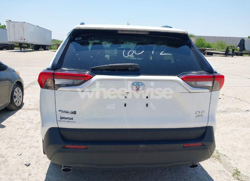 Photo 16 of 2021 Toyota Rav4 XLE (VIN 2T3P1RFVXMW238006)
