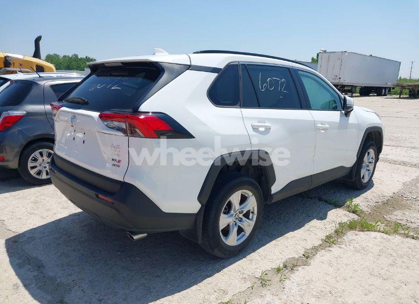 Photo 4 of 2021 Toyota Rav4 XLE (VIN 2T3P1RFVXMW238006)