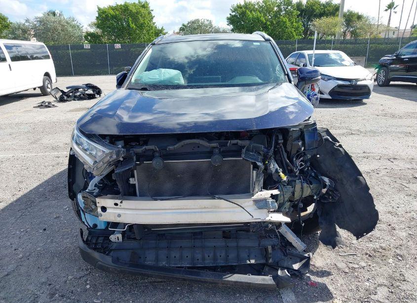 Photo 13 of 2021 Toyota Rav4 XLE (VIN 2T3P1RFVXMW238698)