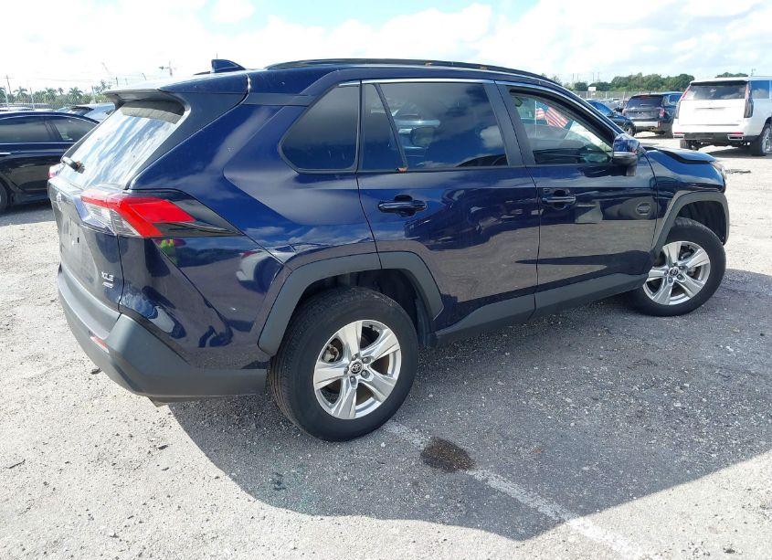 Photo 4 of 2021 Toyota Rav4 XLE (VIN 2T3P1RFVXMW238698)