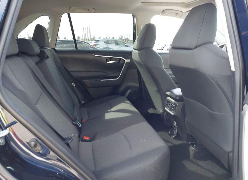 Photo 8 of 2021 Toyota Rav4 XLE (VIN 2T3P1RFVXMW238698)