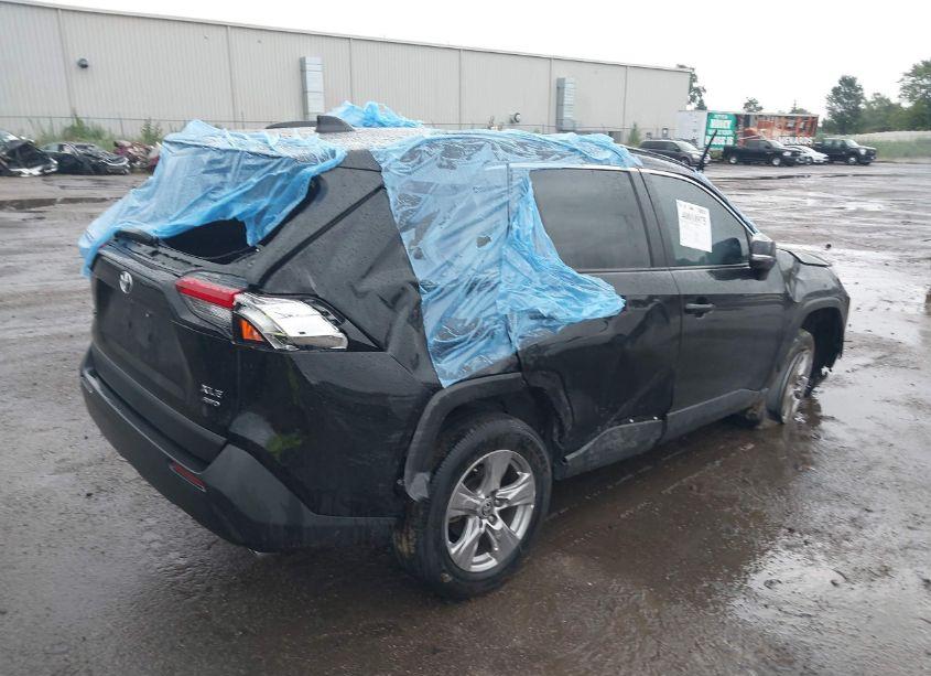 Photo 4 of 2022 Toyota Rav4 XLE (VIN 2T3P1RFVXNC306193)