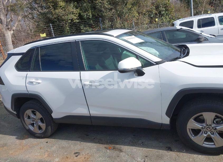 Photo 13 of 2022 Toyota Rav4 XLE (VIN 2T3P1RFVXNW262291)