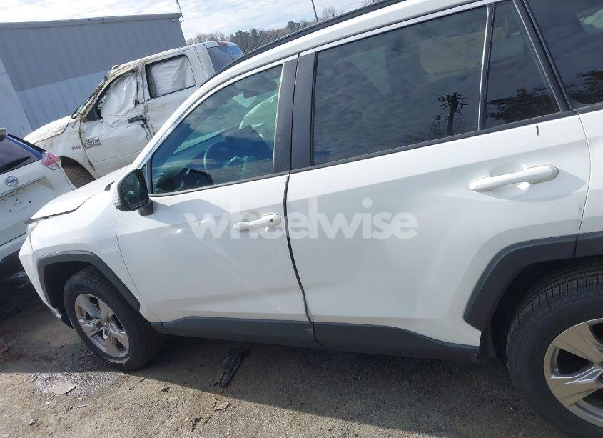 Photo 14 of 2022 Toyota Rav4 XLE (VIN 2T3P1RFVXNW262291)