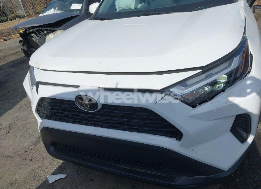 Photo 6 of 2022 Toyota Rav4 XLE (VIN 2T3P1RFVXNW262291)