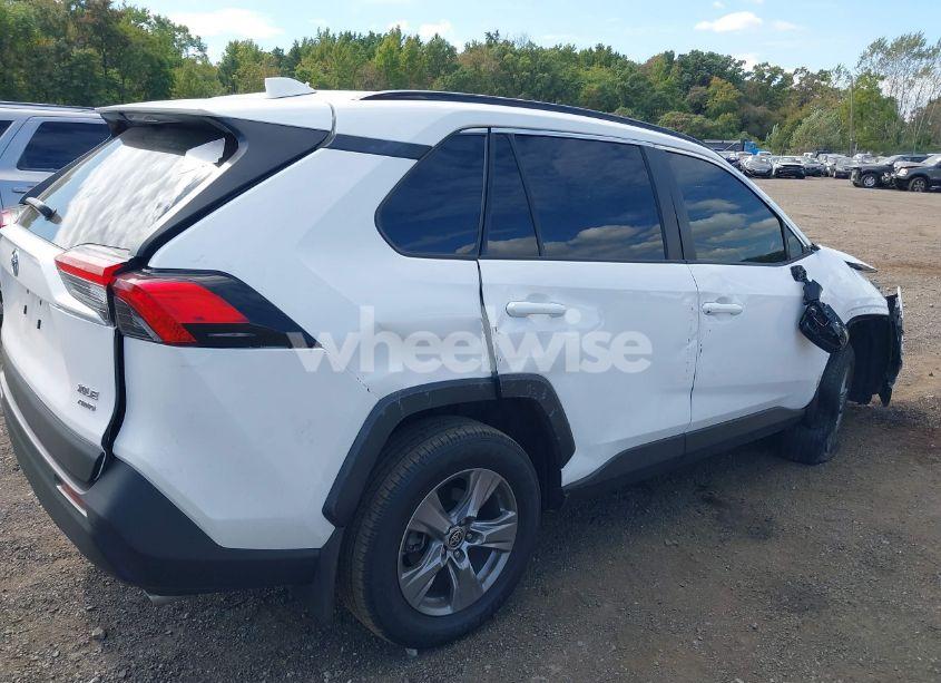 Photo 13 of 2024 Toyota Rav4 XLE (VIN 2T3P1RFVXRC396385)
