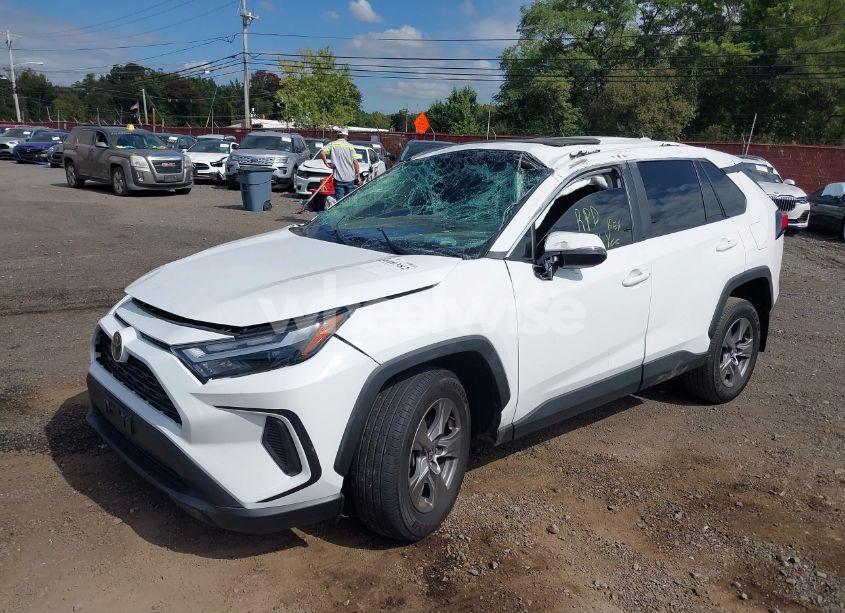 Photo 2 of 2024 Toyota Rav4 XLE (VIN 2T3P1RFVXRC396385)