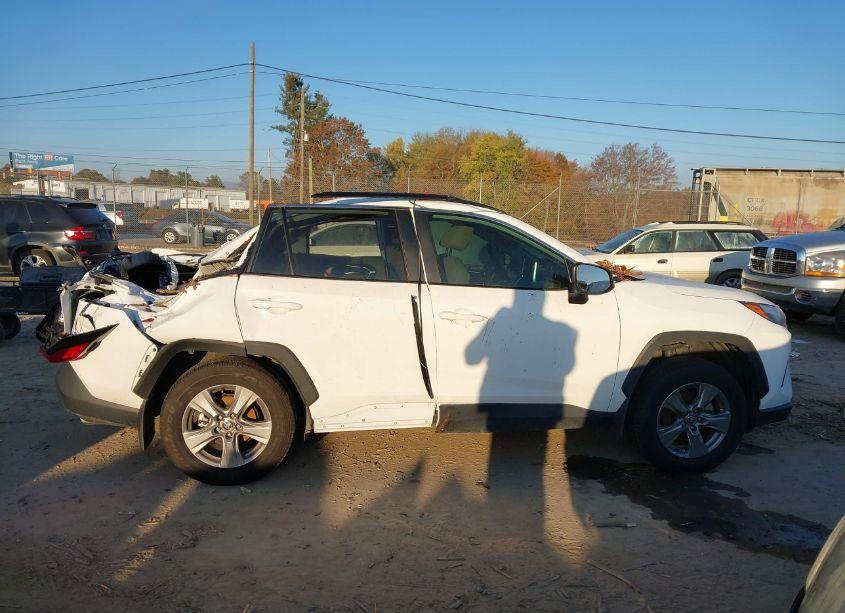 Photo 12 of 2024 Toyota Rav4 XLE (VIN 2T3P1RFVXRC396757)