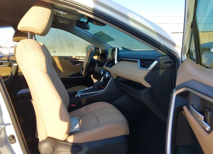 Photo 5 of 2024 Toyota Rav4 XLE (VIN 2T3P1RFVXRC396757)