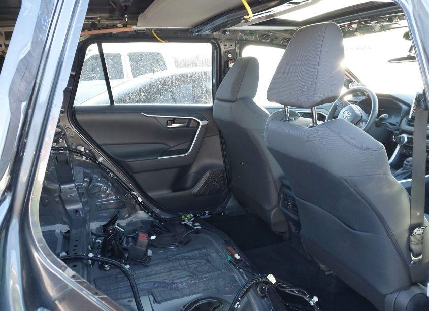 Photo 8 of 2024 Toyota Rav4 XLE (VIN 2T3P1RFVXRC471800)