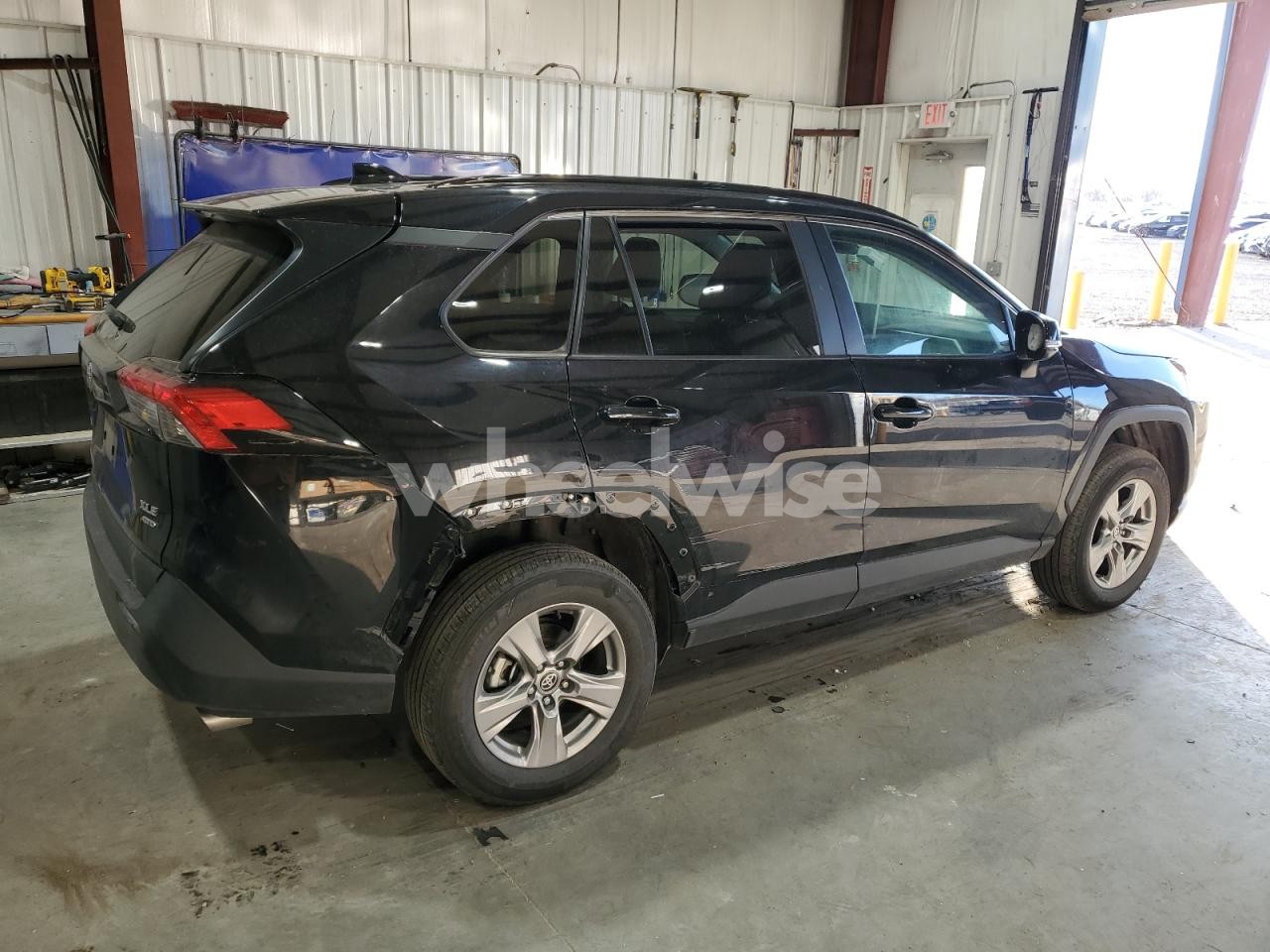 Photo 3 of 2024 TOYOTA RAV4 XLE (VIN 2T3P1RFVXRW440190)