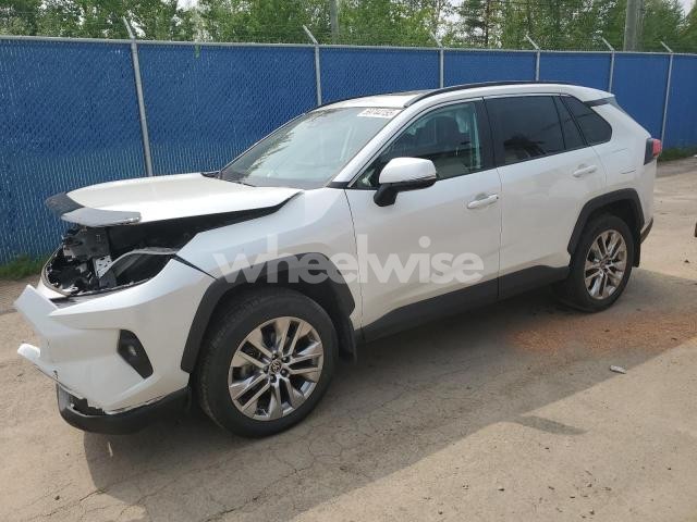 Photo 10 of 2024 TOYOTA RAV4 XLE (VIN 2T3R1RFV1RW439499)