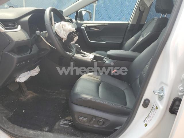Photo 13 of 2024 TOYOTA RAV4 XLE (VIN 2T3R1RFV1RW439499)