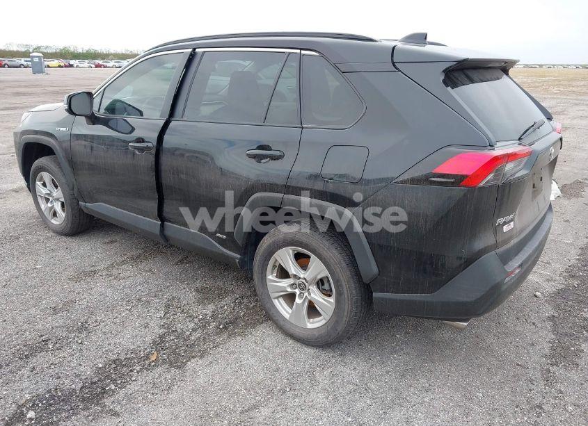 Photo 3 of 2021 Toyota Rav4 HYBRID XLE (VIN 2T3R6RFV0MW013569)