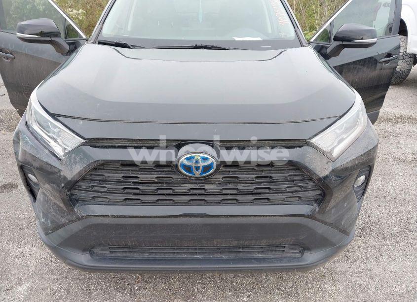 Photo 6 of 2021 Toyota Rav4 HYBRID XLE (VIN 2T3R6RFV0MW013569)