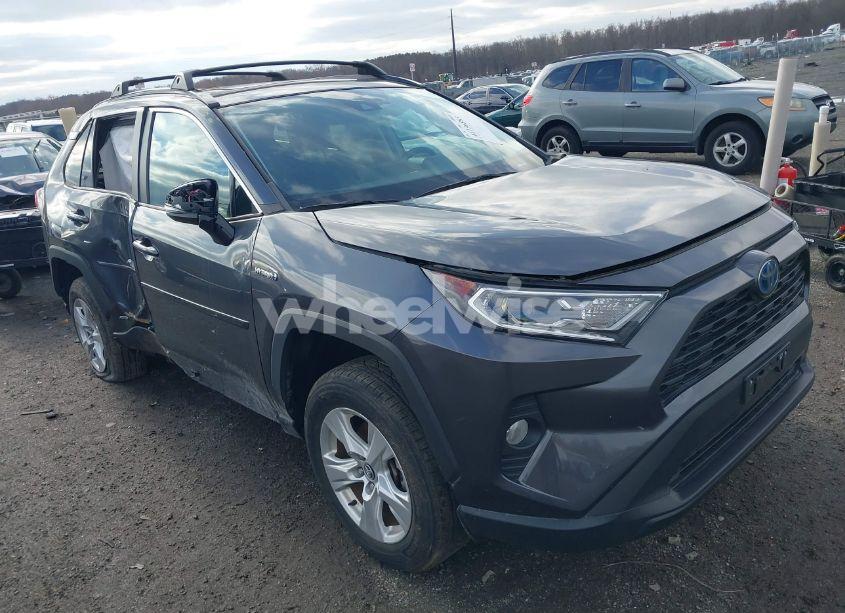 2021 Toyota Rav4 HYBRID XLE (VIN 2T3R6RFV1MW003892) main photo
