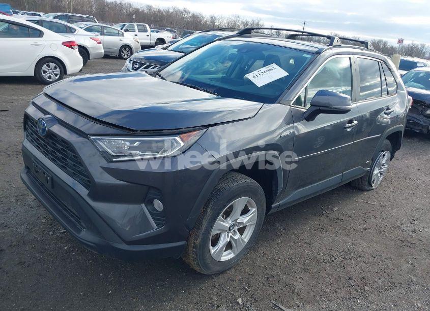 Photo 2 of 2021 Toyota Rav4 HYBRID XLE (VIN 2T3R6RFV1MW003892)