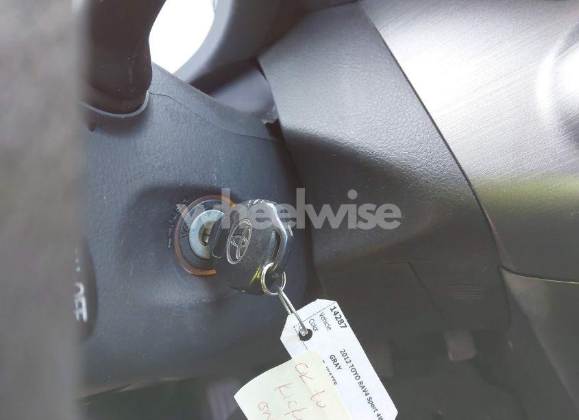 Photo 11 of 2012 Toyota Rav4 SPORT (VIN 2T3RF4DV7CW179883)