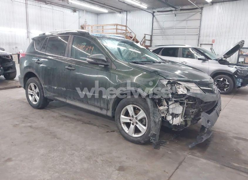 2013 Toyota Rav4 XLE (VIN 2T3RFREV0DW090928) main photo