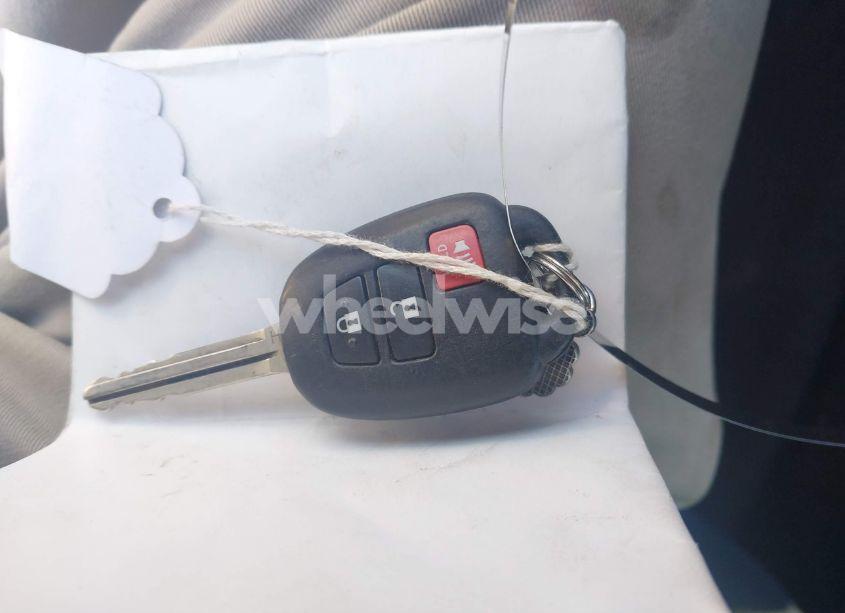 Photo 11 of 2013 Toyota Rav4 XLE (VIN 2T3RFREV0DW116993)