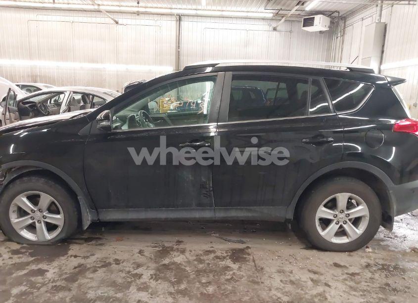 Photo 15 of 2014 Toyota Rav4 XLE (VIN 2T3RFREV0EW206906)