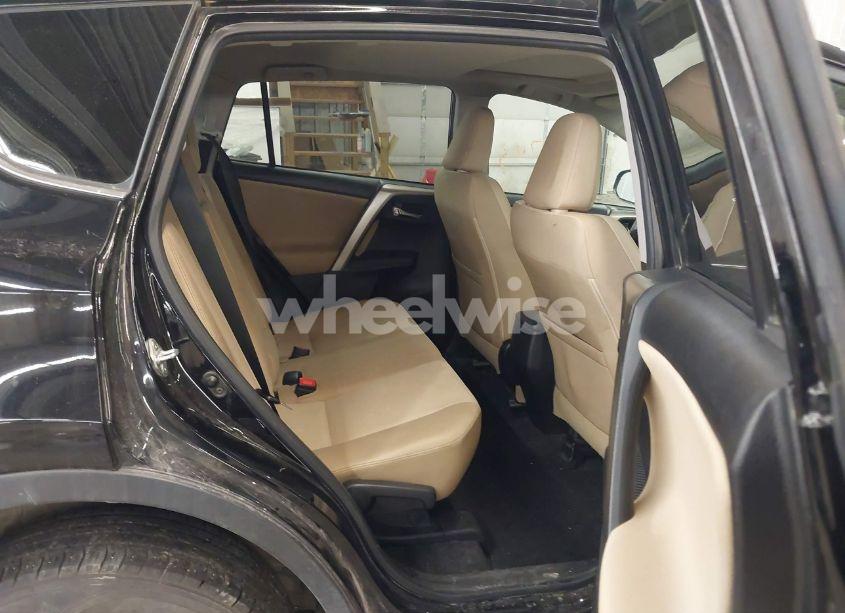 Photo 8 of 2014 Toyota Rav4 XLE (VIN 2T3RFREV0EW206906)