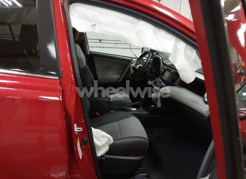 Photo 5 of 2015 Toyota Rav4 XLE (VIN 2T3RFREV0FW302049)