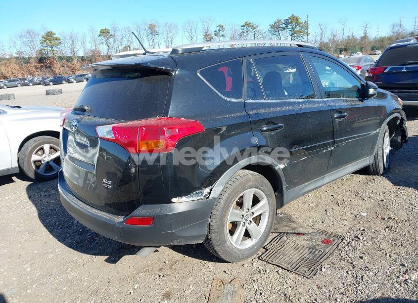 Photo 4 of 2015 Toyota Rav4 XLE (VIN 2T3RFREV0FW340459)
