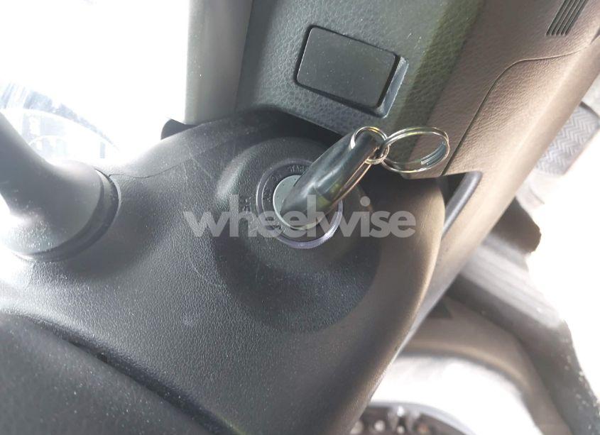 Photo 11 of 2015 Toyota Rav4 XLE (VIN 2T3RFREV0FW370920)