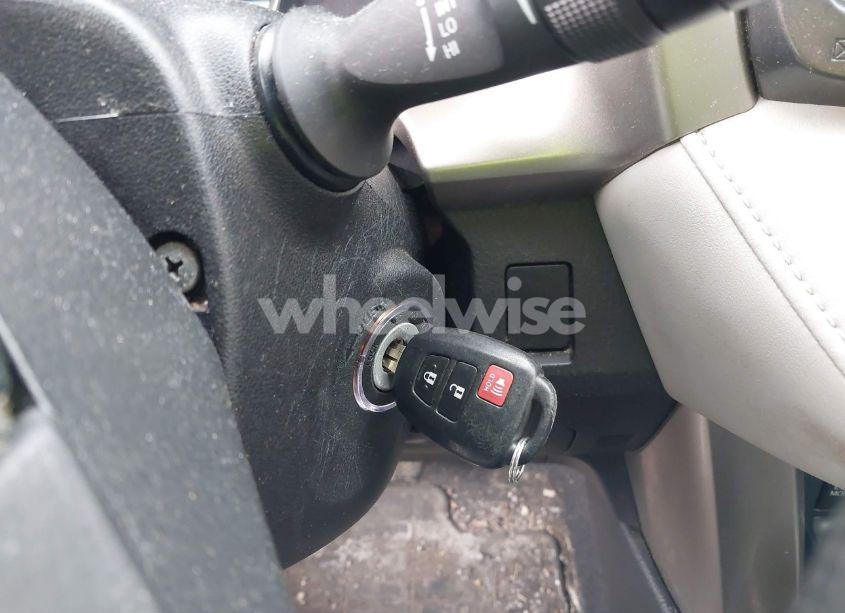 Photo 11 of 2015 Toyota Rav4 XLE (VIN 2T3RFREV0FW403723)