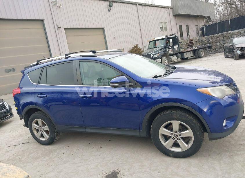 Photo 14 of 2015 Toyota Rav4 XLE (VIN 2T3RFREV0FW403723)