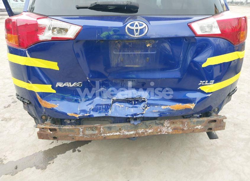 Photo 18 of 2015 Toyota Rav4 XLE (VIN 2T3RFREV0FW403723)