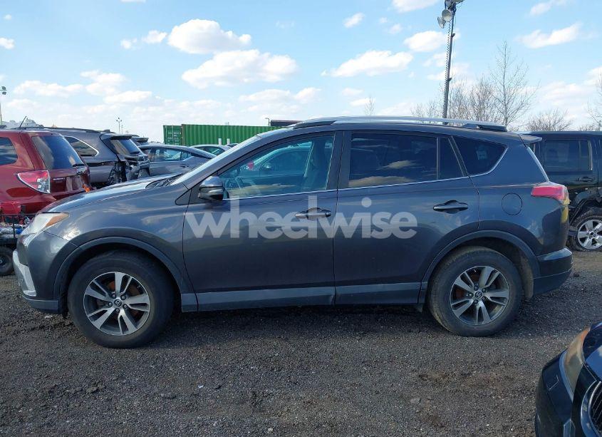 Photo 14 of 2016 Toyota Rav4 XLE (VIN 2T3RFREV0GW442779)