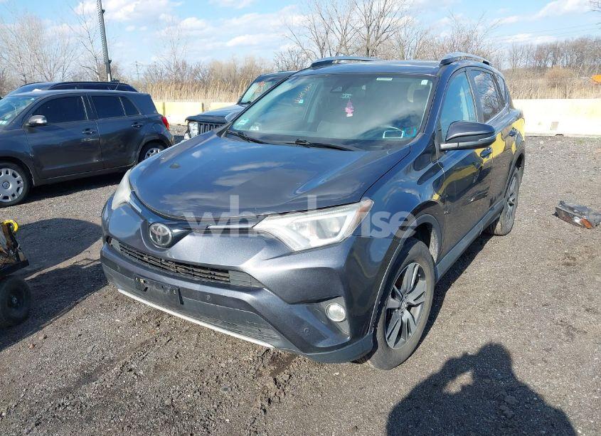 Photo 2 of 2016 Toyota Rav4 XLE (VIN 2T3RFREV0GW442779)