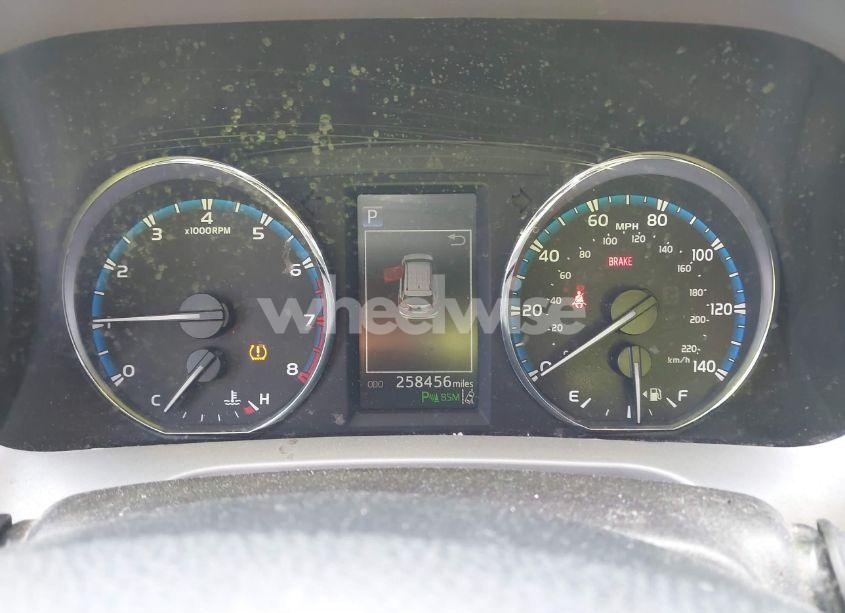 Photo 7 of 2016 Toyota Rav4 XLE (VIN 2T3RFREV0GW442779)