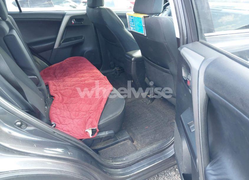 Photo 8 of 2016 Toyota Rav4 XLE (VIN 2T3RFREV0GW442779)