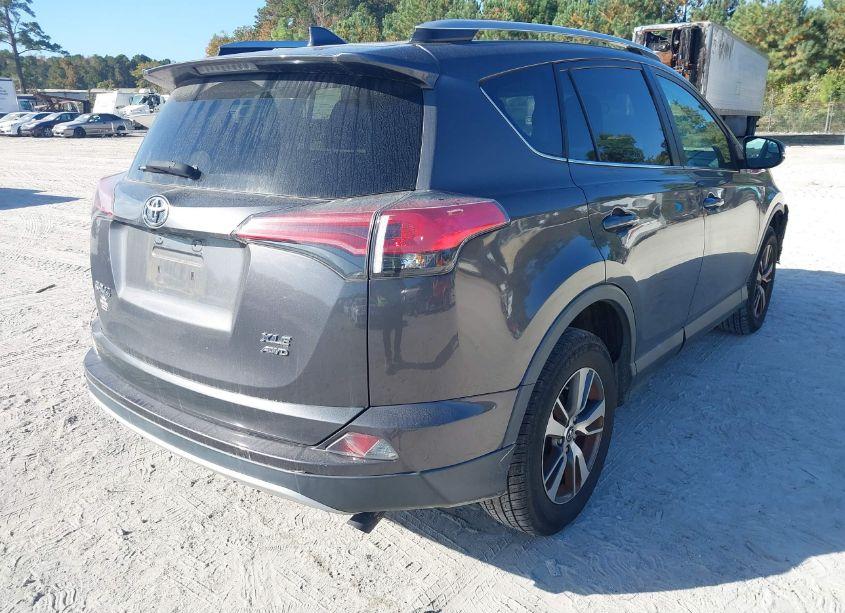 Photo 4 of 2016 Toyota Rav4 XLE (VIN 2T3RFREV0GW503175)
