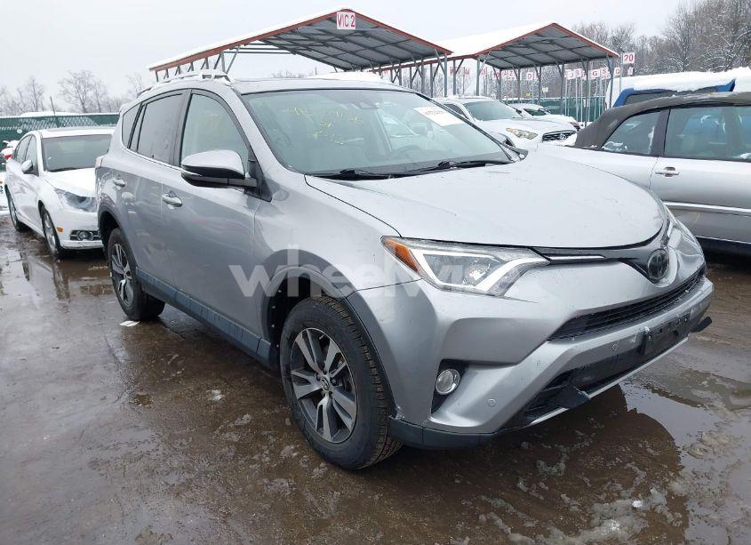 2016 Toyota Rav4 XLE (VIN 2T3RFREV0GW508957) main photo