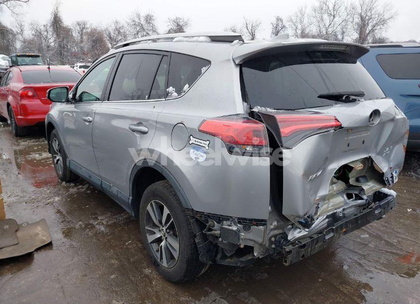 Photo 3 of 2016 Toyota Rav4 XLE (VIN 2T3RFREV0GW508957)