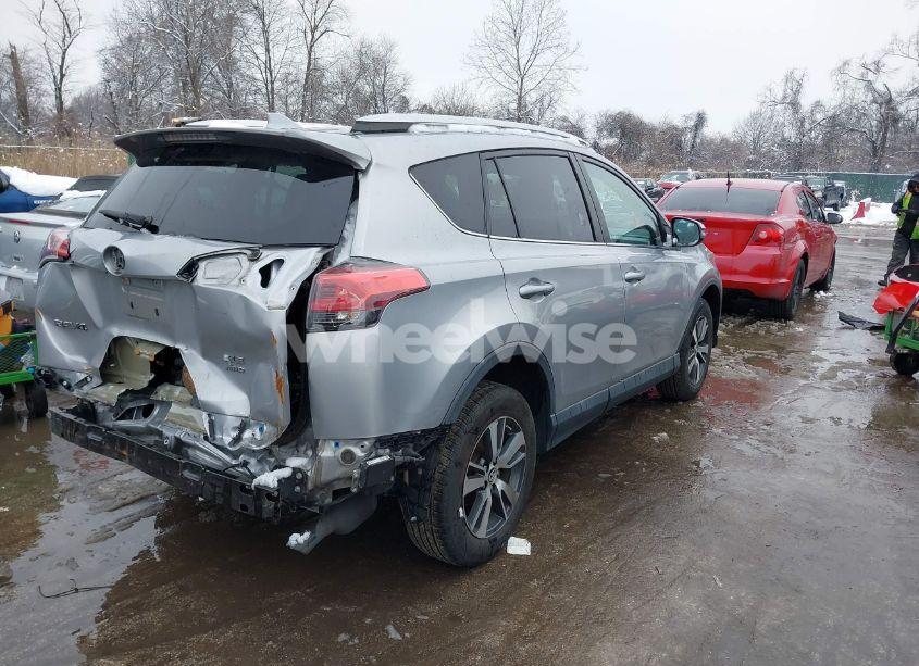 Photo 4 of 2016 Toyota Rav4 XLE (VIN 2T3RFREV0GW508957)