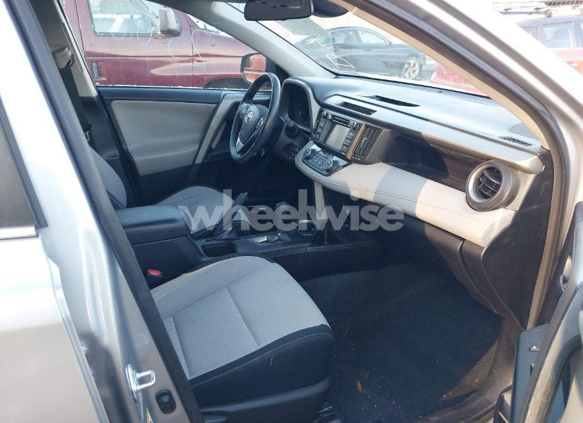 Photo 5 of 2017 Toyota Rav4 XLE (VIN 2T3RFREV0HW607506)