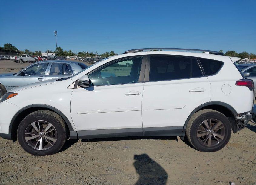 Photo 15 of 2017 Toyota Rav4 XLE (VIN 2T3RFREV0HW675126)