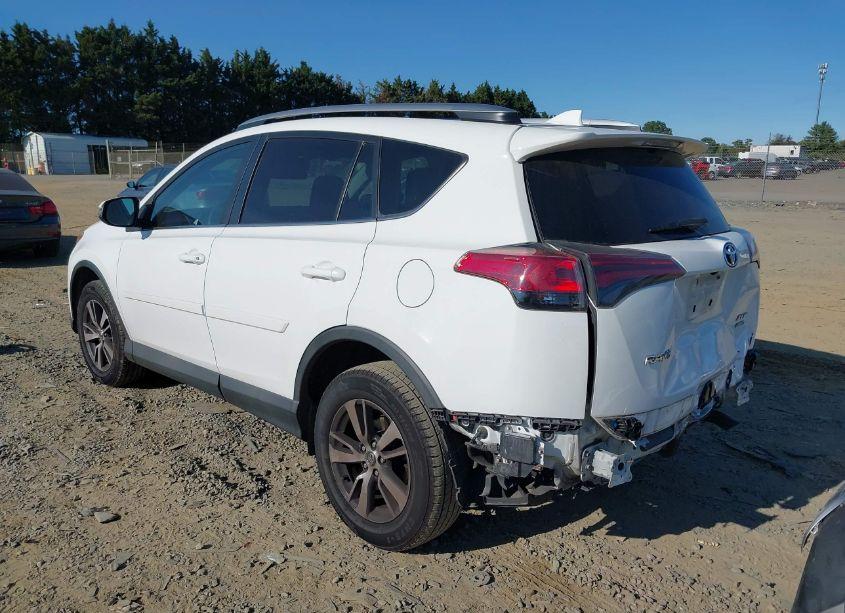 Photo 3 of 2017 Toyota Rav4 XLE (VIN 2T3RFREV0HW675126)