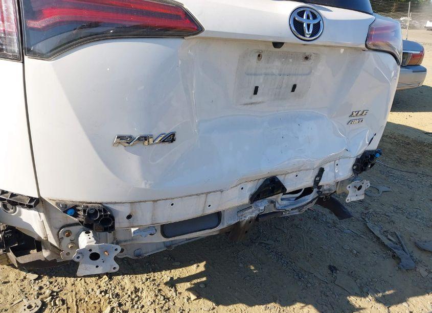 Photo 6 of 2017 Toyota Rav4 XLE (VIN 2T3RFREV0HW675126)