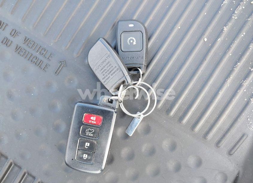 Photo 11 of 2017 Toyota Rav4 XLE (VIN 2T3RFREV0HW682464)