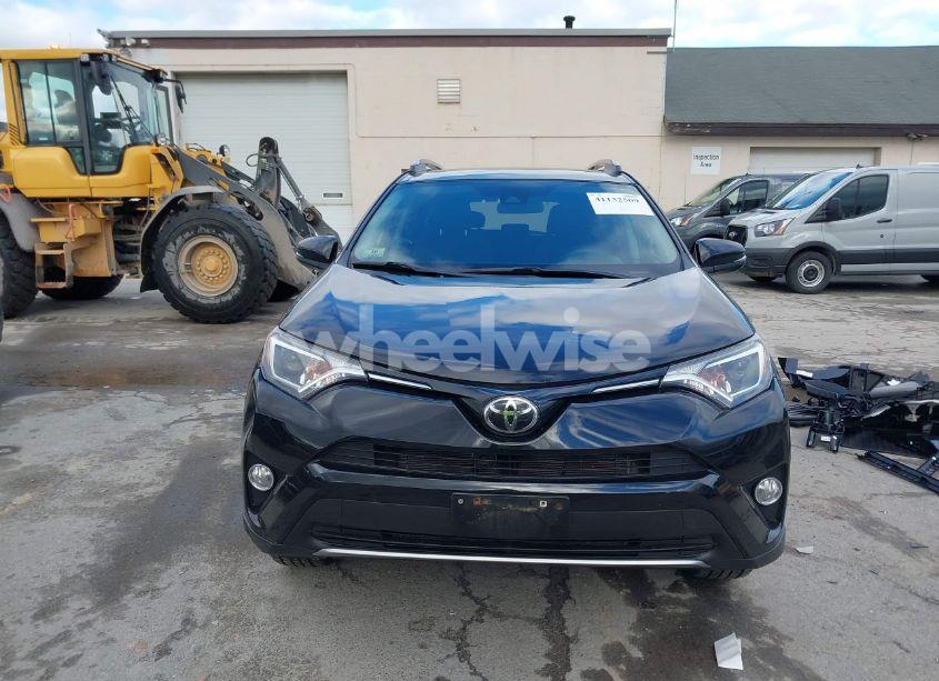 Photo 13 of 2017 Toyota Rav4 XLE (VIN 2T3RFREV0HW682464)