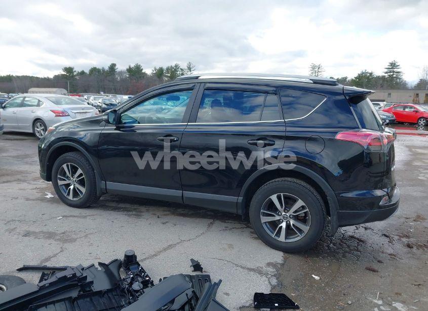 Photo 15 of 2017 Toyota Rav4 XLE (VIN 2T3RFREV0HW682464)